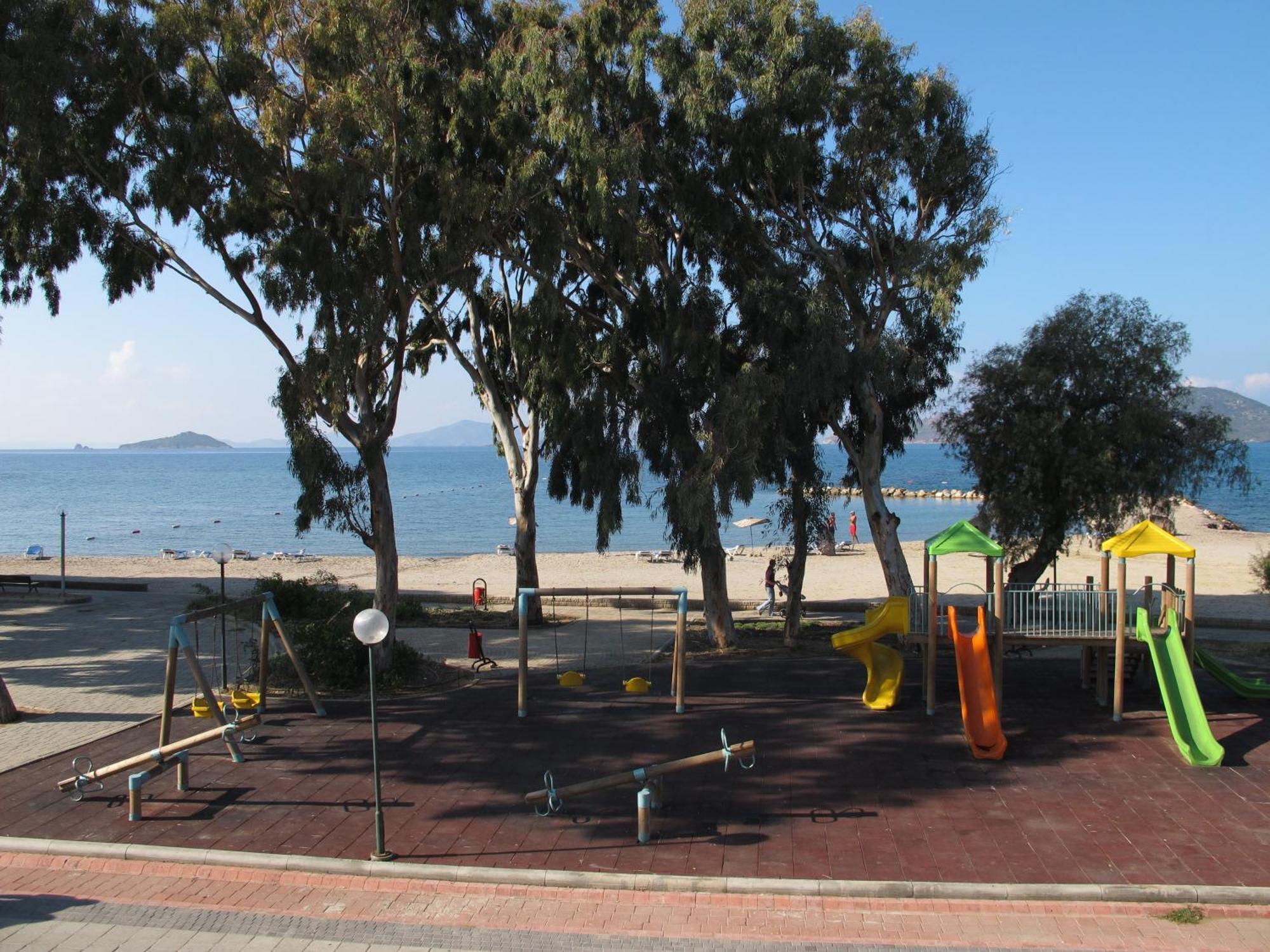 Sunset Beach Apartments トゥルグトレイス エクステリア 写真